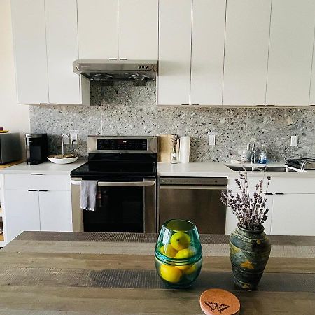 Oceanfront Zen Villa North Vancouver Bagian luar foto