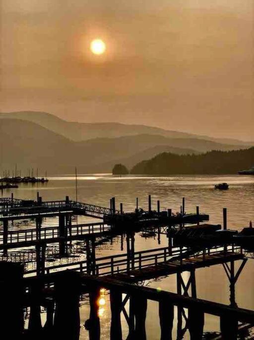 Oceanfront Zen Villa North Vancouver Bagian luar foto