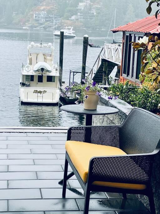 Oceanfront Zen Villa North Vancouver Bagian luar foto
